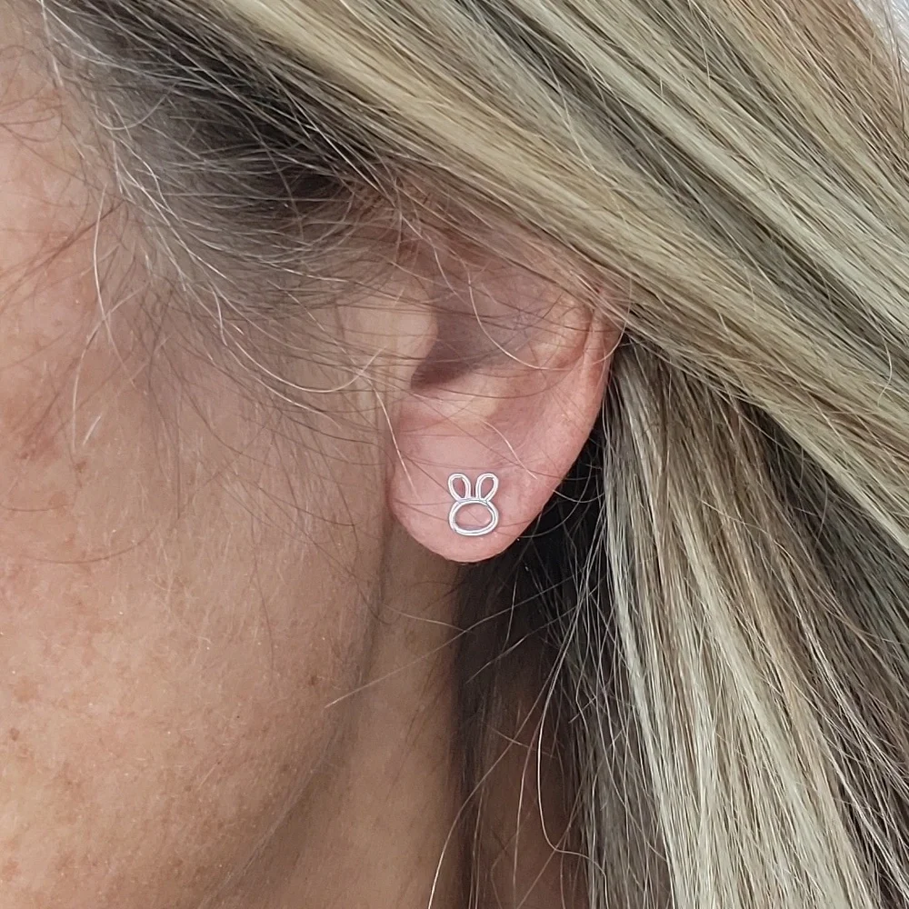 🔥LAST PAIR🔥 Hollow Bunny Stud Earrings
